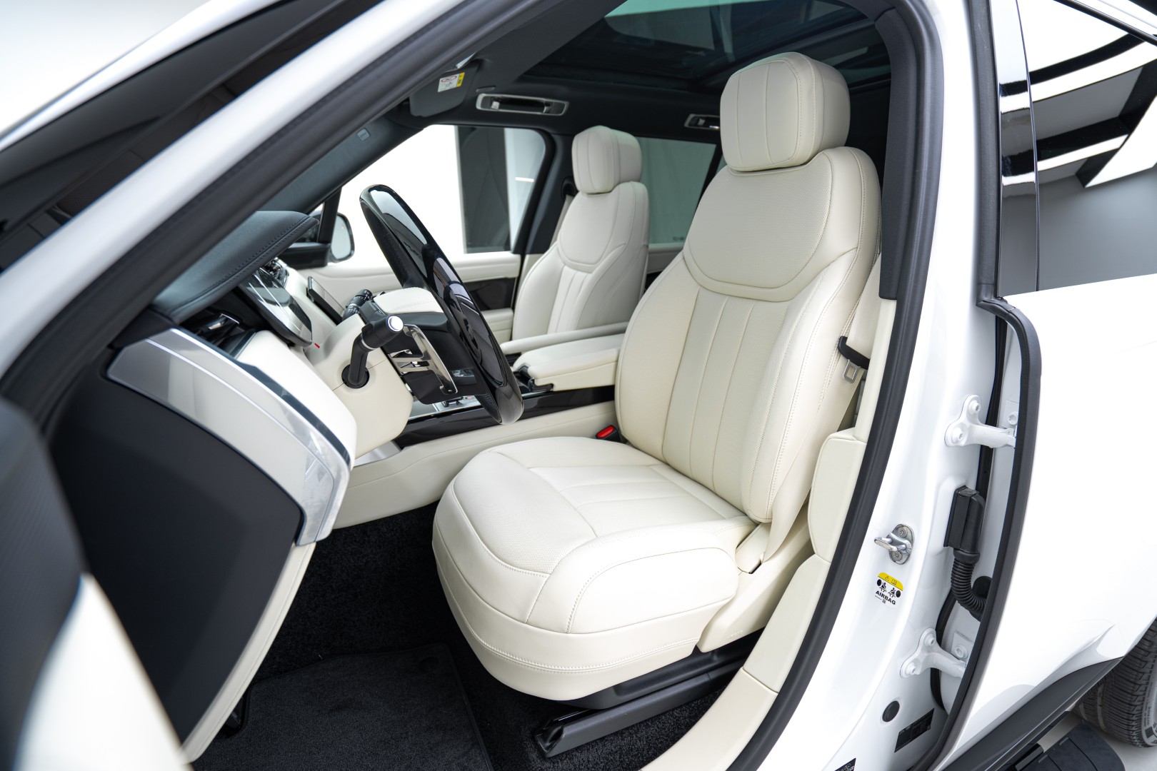 2025 RANGE ROVER P400 HSE | MAIN DEALER WARRANTY 5 YEARS